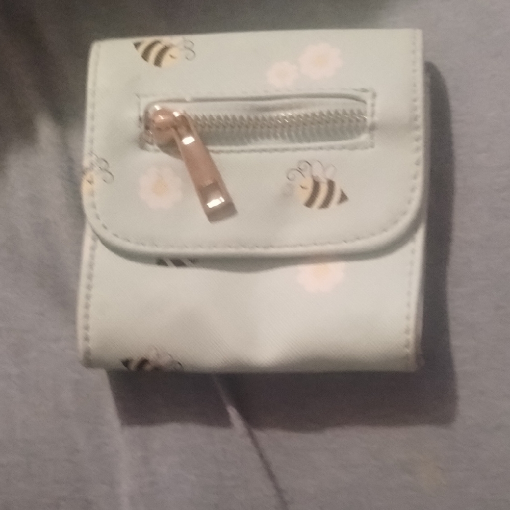 Bee Print Wallet with Zipper